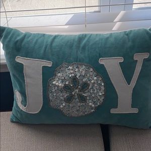 Holliday pillows
